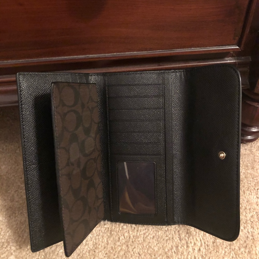 Coach Wallet - Picture 3 of 3